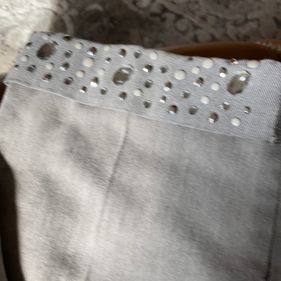 Chico’s platinum ankle jeans 👖gray with bling hem - Picture 4 of 4